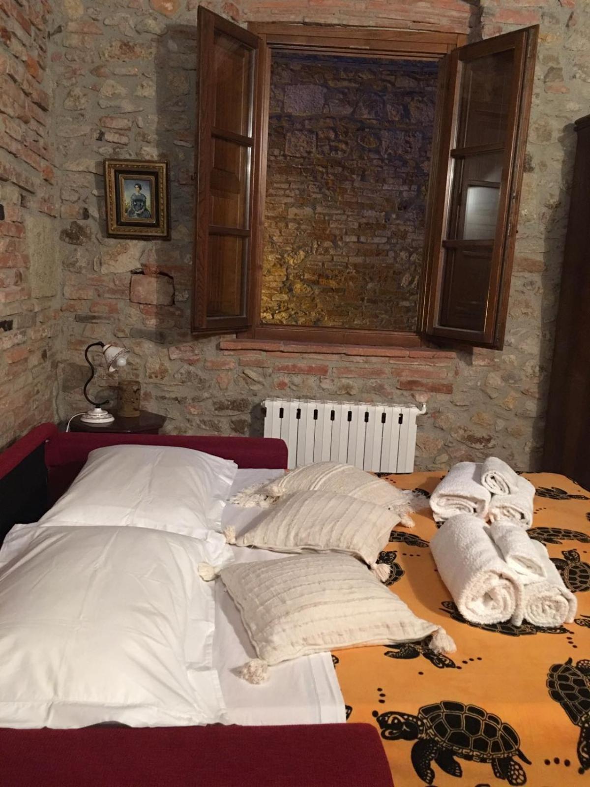 La Divina Dimora Il Castello Degli Spiriti Magni Apartment Montepescali Екстериор снимка