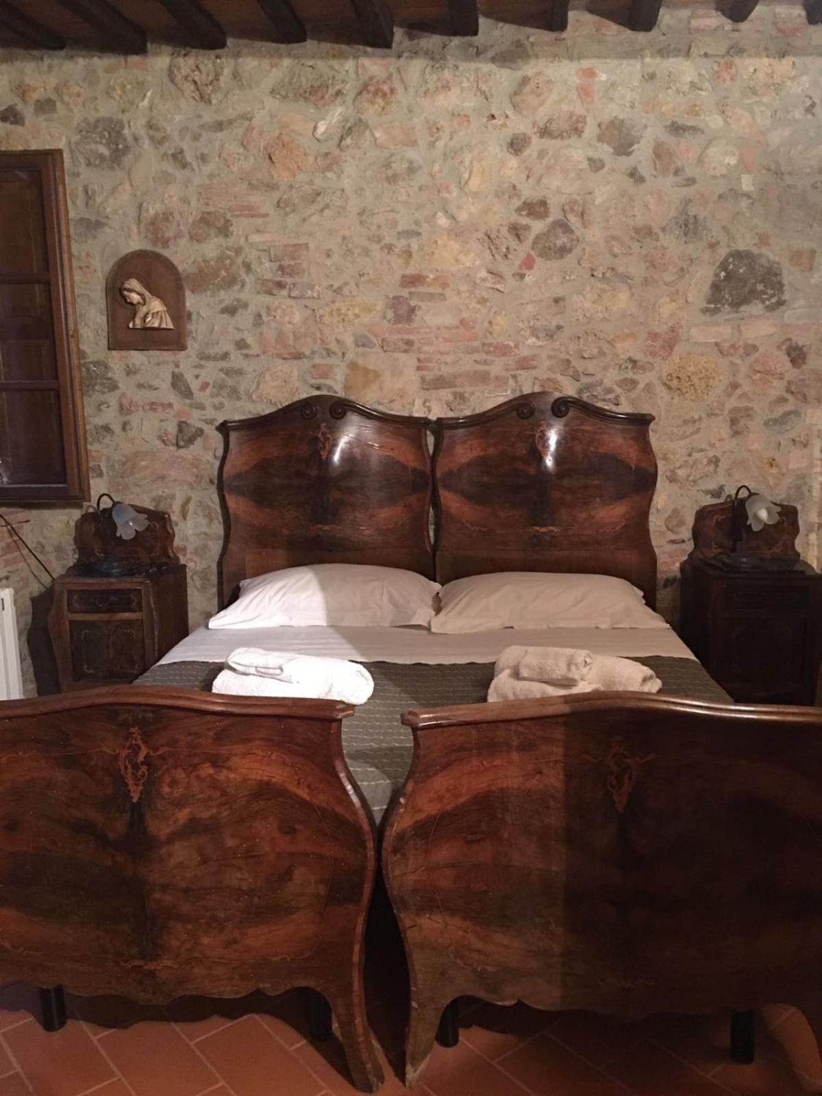 La Divina Dimora Il Castello Degli Spiriti Magni Apartment Montepescali Екстериор снимка