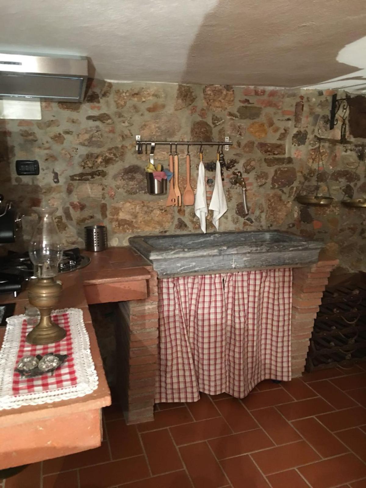 La Divina Dimora Il Castello Degli Spiriti Magni Apartment Montepescali Екстериор снимка