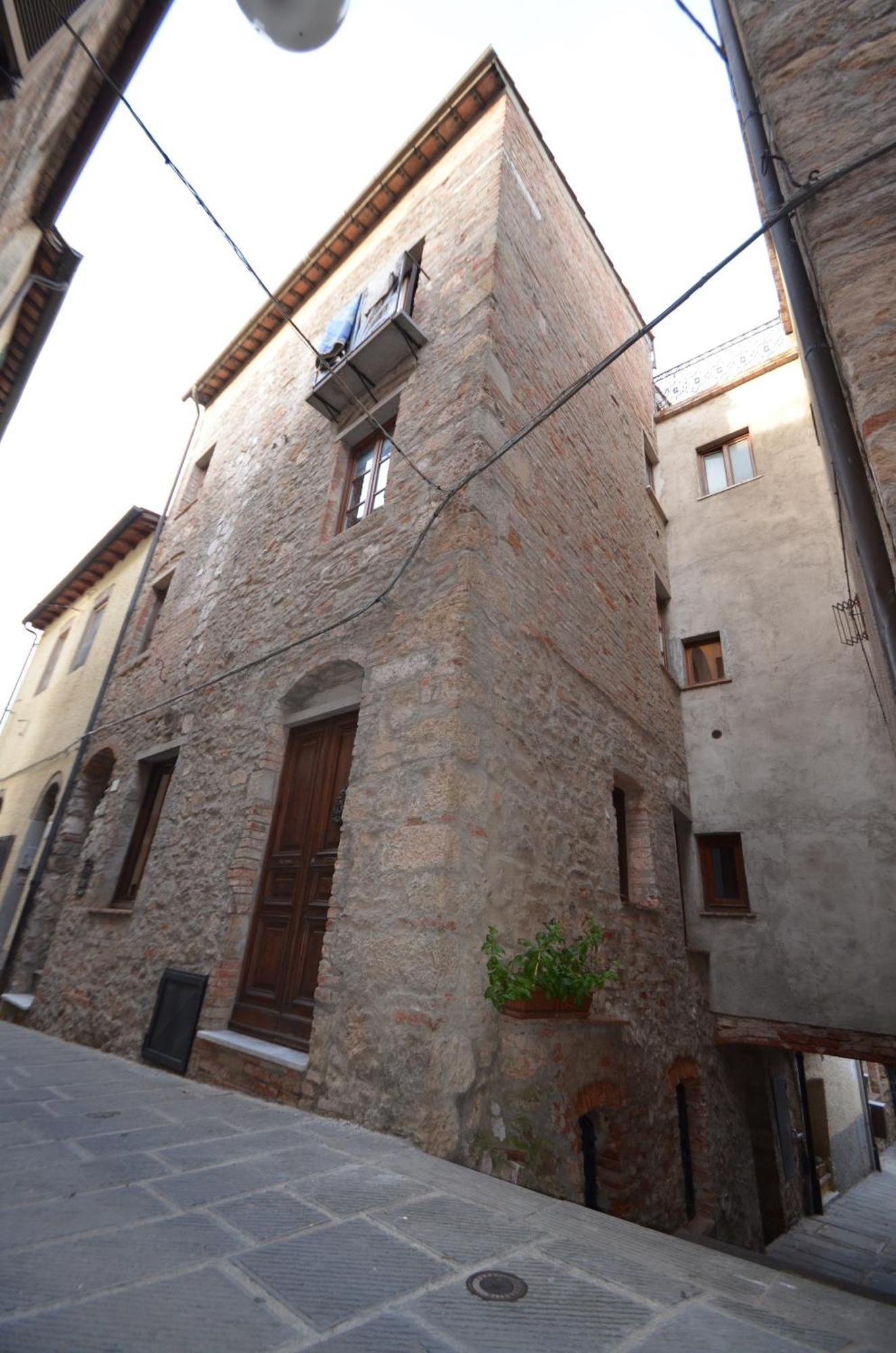 La Divina Dimora Il Castello Degli Spiriti Magni Apartment Montepescali Стая снимка